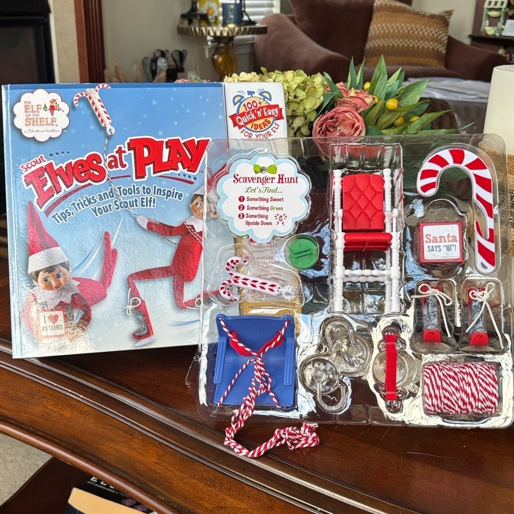 Brand New The Elf on the Shelf Scout Elves At Play Book & Accessory Tool Kit